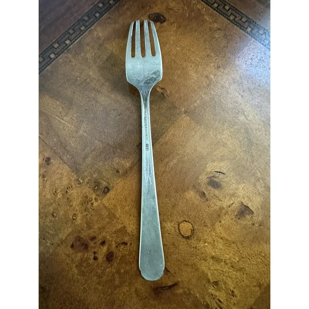 Vtg 1932 WM ROGERS SON AA IS Silverplate Dinner fork FRIENDSHIP pattern 7.5”